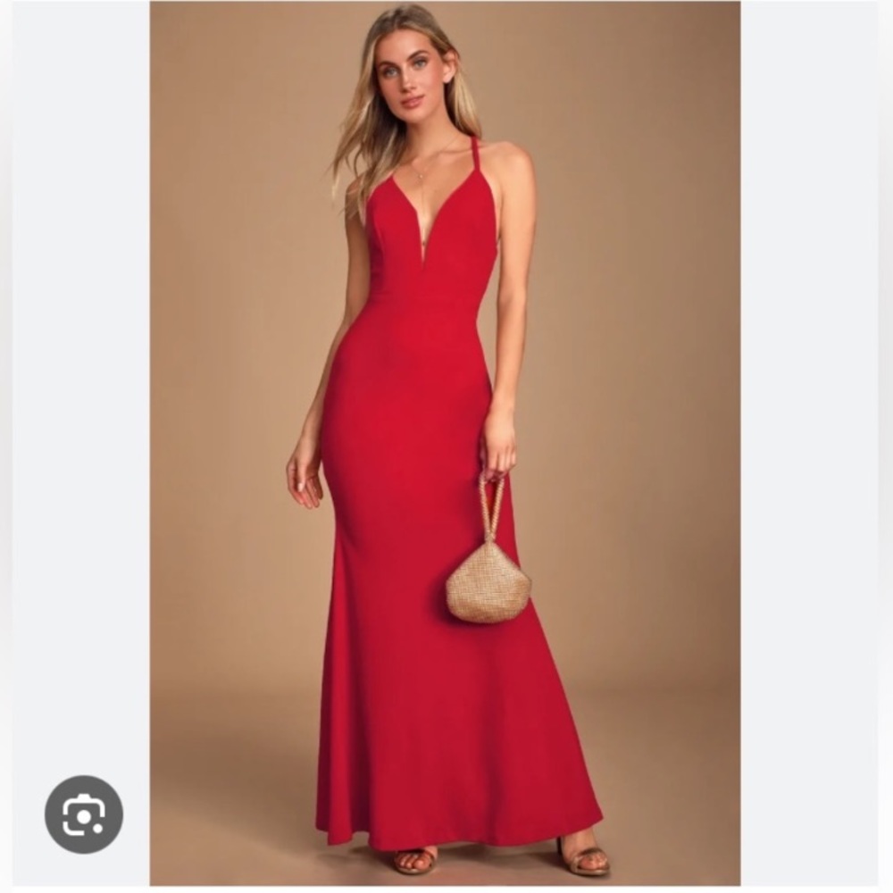 Lulus Amelia deep v cut out in front and back red mermaid formal gown M